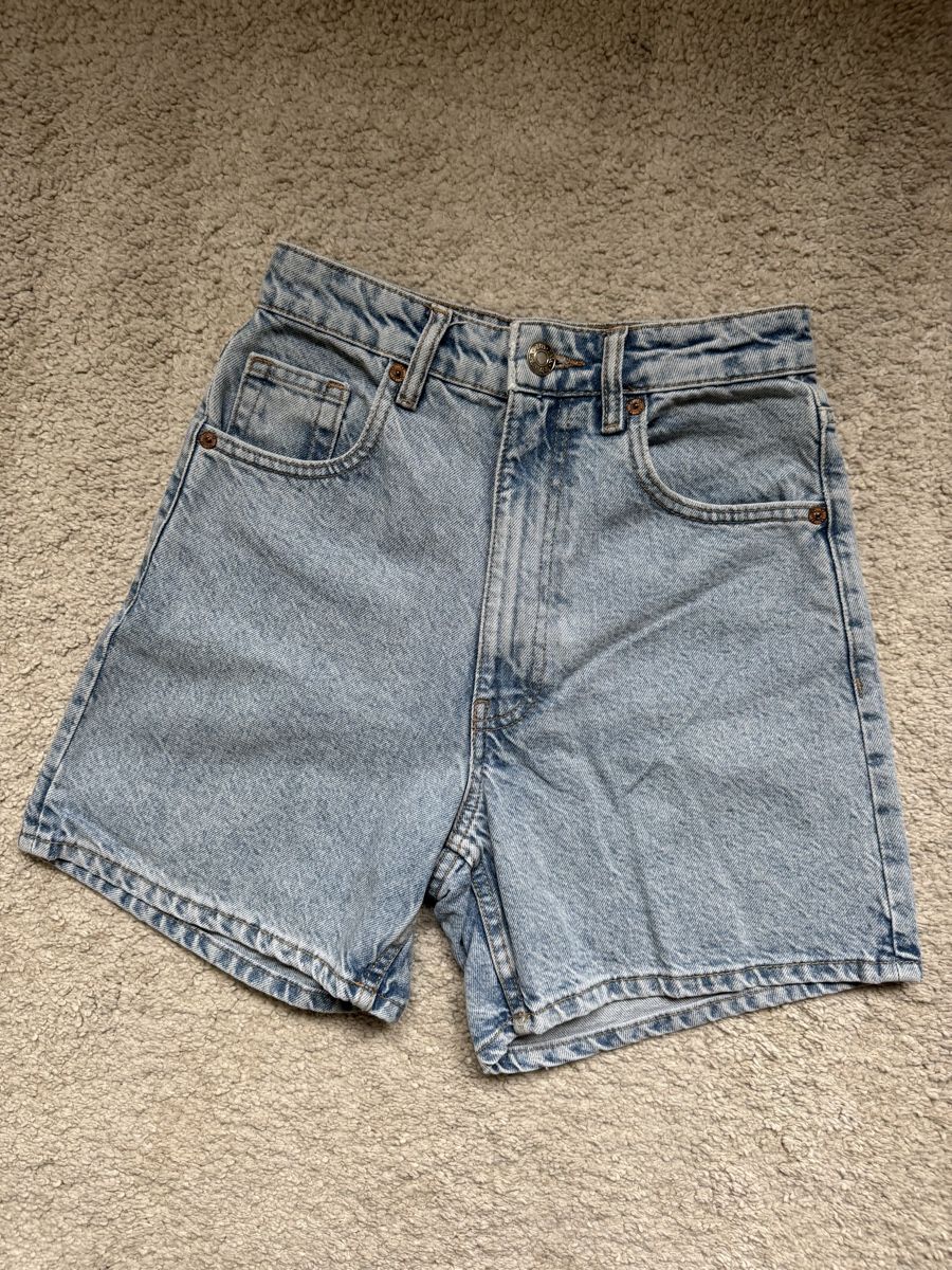 Zara Jeans: Jeansshorts – Gebraucht aus Rorschacherberg von lya_u