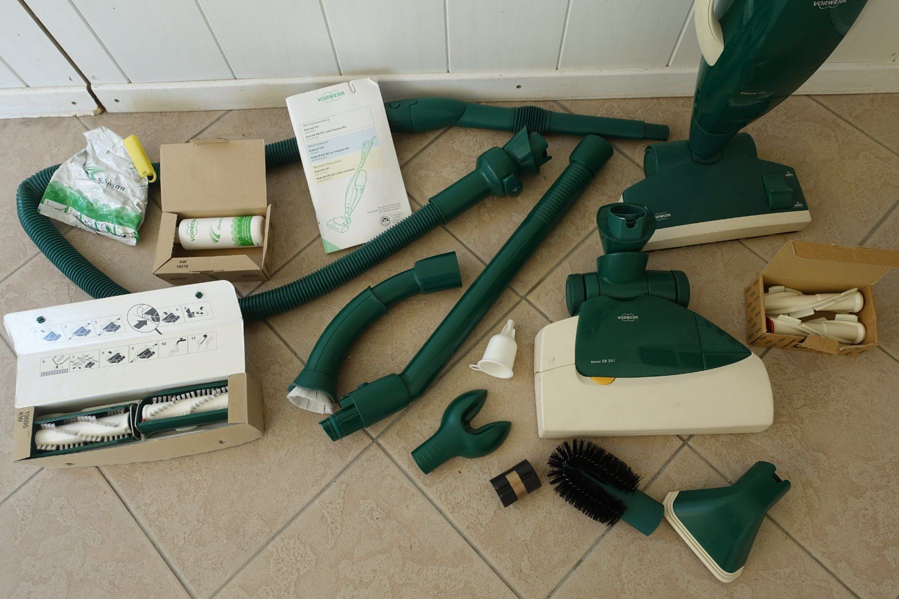 Vorwerk Aspirapolveri & Accessori: Staubsauger Vorwerk Kobold 131 – Usato da Belp venduto da Mazarron58 1