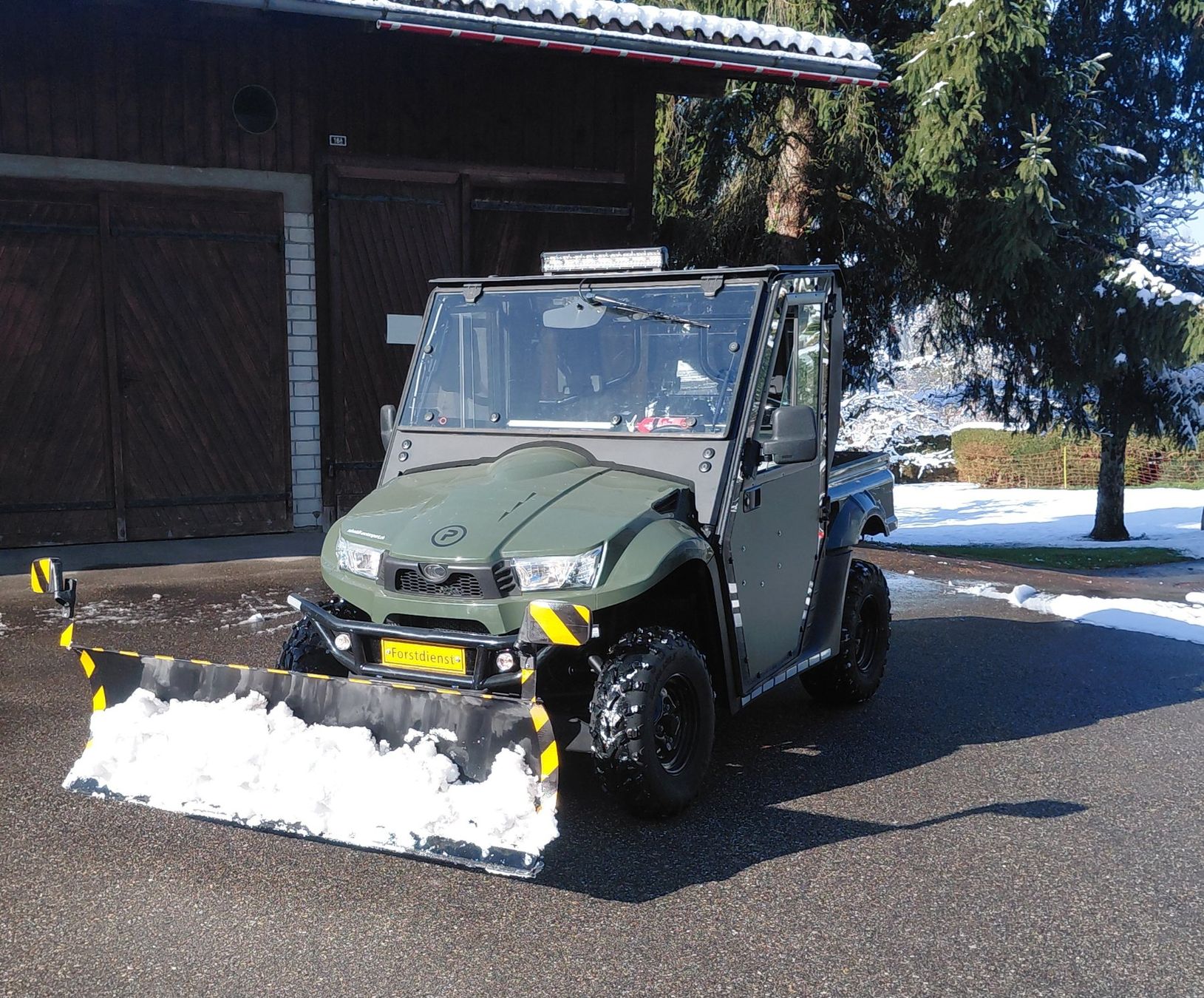 Kymco ATV / Quad: Kymco UXV 700 – Usato da Grosshöchstetten venduto da Hilux96 1