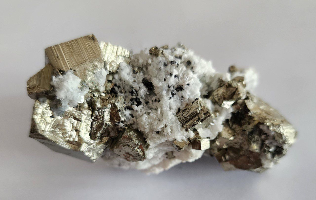 Minerali & Pietre curative: Peru: wunderschöner Matrix Pyrit-Schwimmer mit Quarz, Rar!! – Nuovo (secondo la descrizione) da Lima- Peru venduto da Alpaka-Haus 1