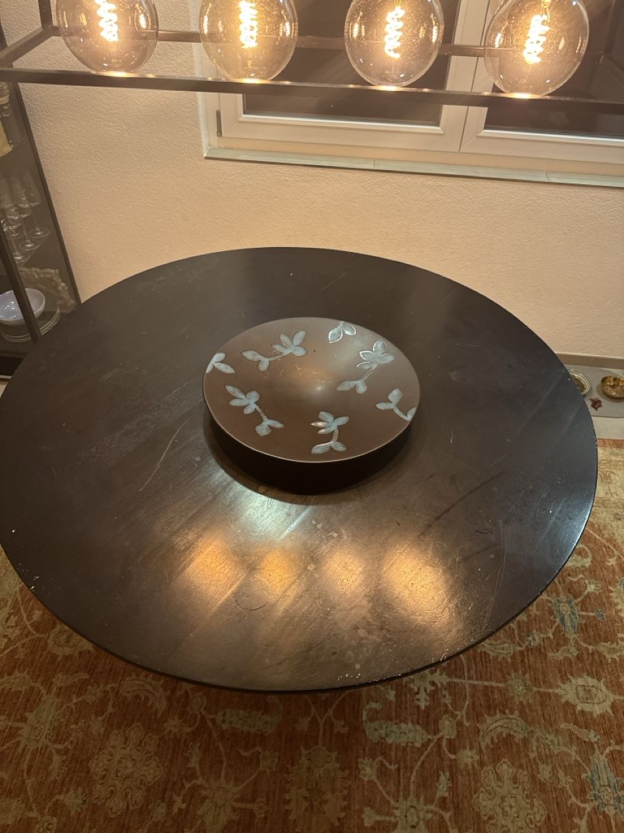 Tavoli: Runder massiver Miniholz Esstisch 120cm  – Usato da Zürich venduto da pascalmattmann 1