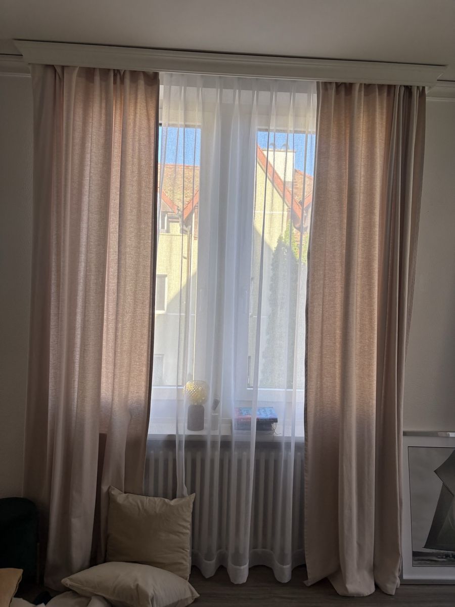 Tende: Gardinen/ Vorhänge 8-Set, hellbeige/weiss – Usato da Kilchberg ZH venduto da ros_9x58 1