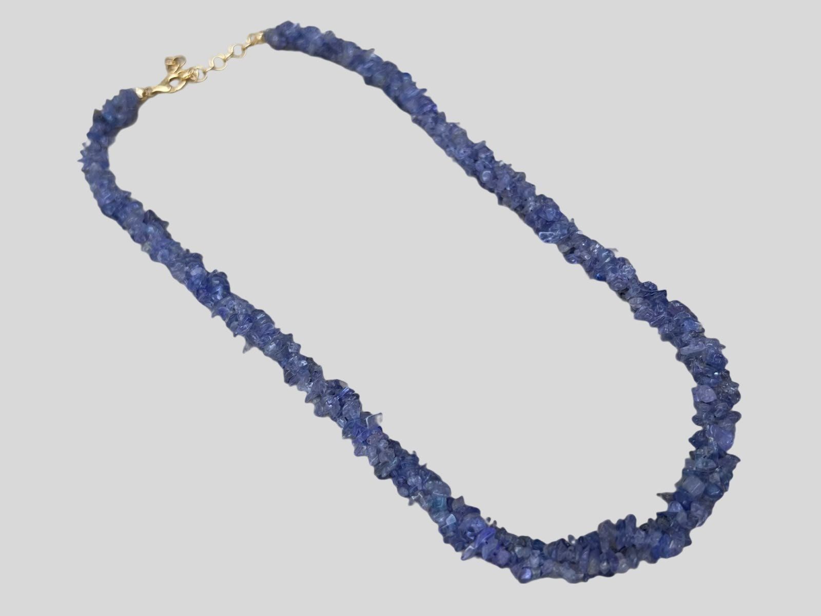 Catenine: Collier aus Tansanit-Splittern mit Silberverschluss – Usato da Wohlenschwil venduto da Amadeus-Auctions 1