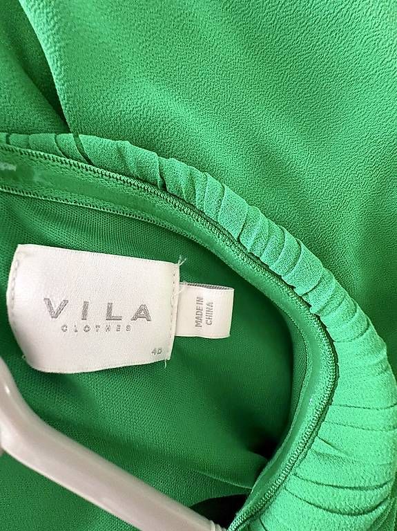 Vila Vestiti: Kleid Marke Vila Grösse 40 – Nuovo (secondo la descrizione) da Küssnacht am Rigi venduto da Wir-3 3