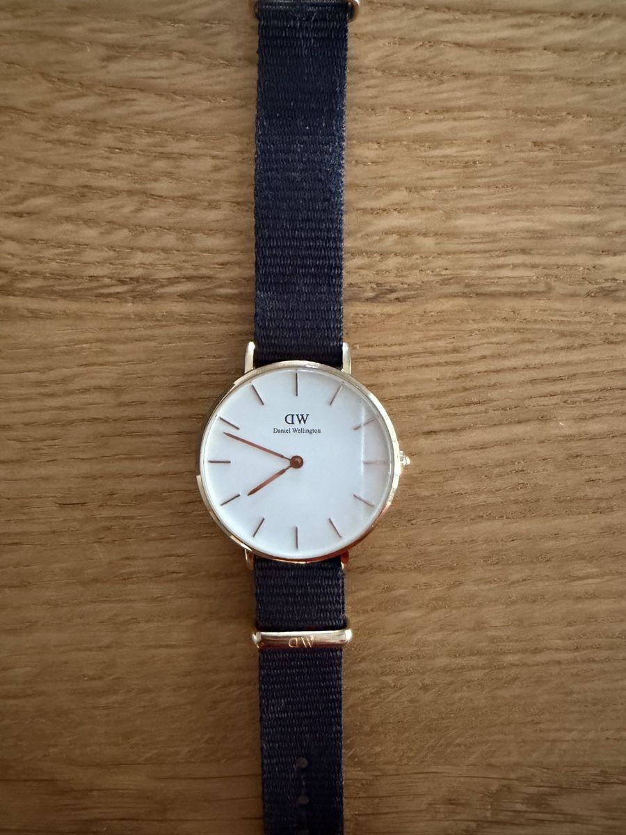 Daniel Wellington Uhren: Daniel Wellington Uhr  – Gebraucht aus Henau von martina_1998 1