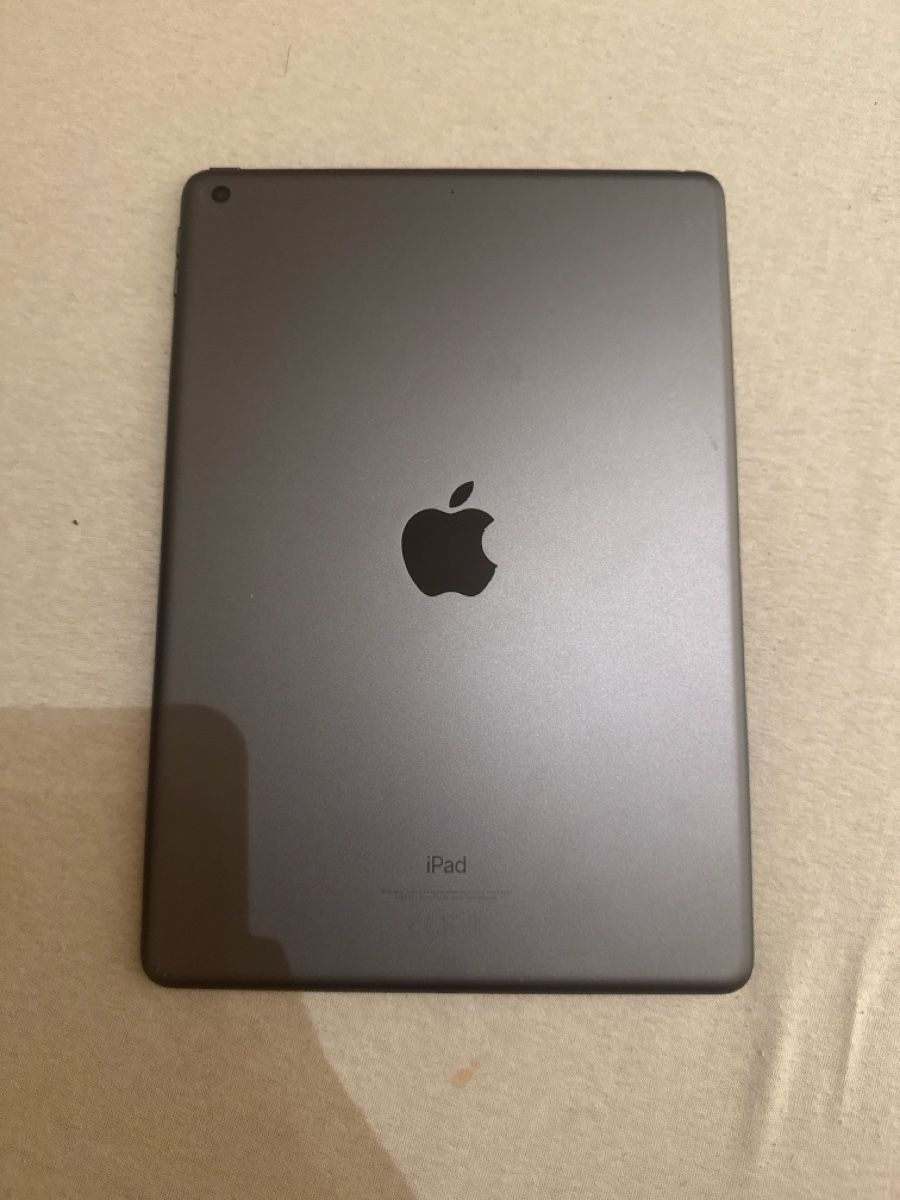 Apple Tablettes PC: Tablette Apple iPad Génération 7 – D'occasion à Biel/Bienne par ant_h25x 1