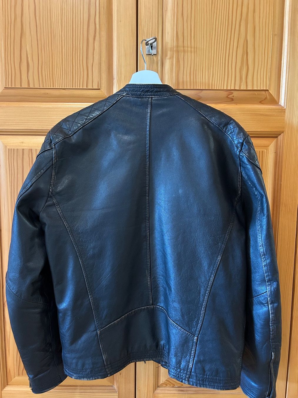 Pepe Jeans Jacken: Pepe Jeans Lederjacke – Gebraucht aus Jegenstorf von Bones 1