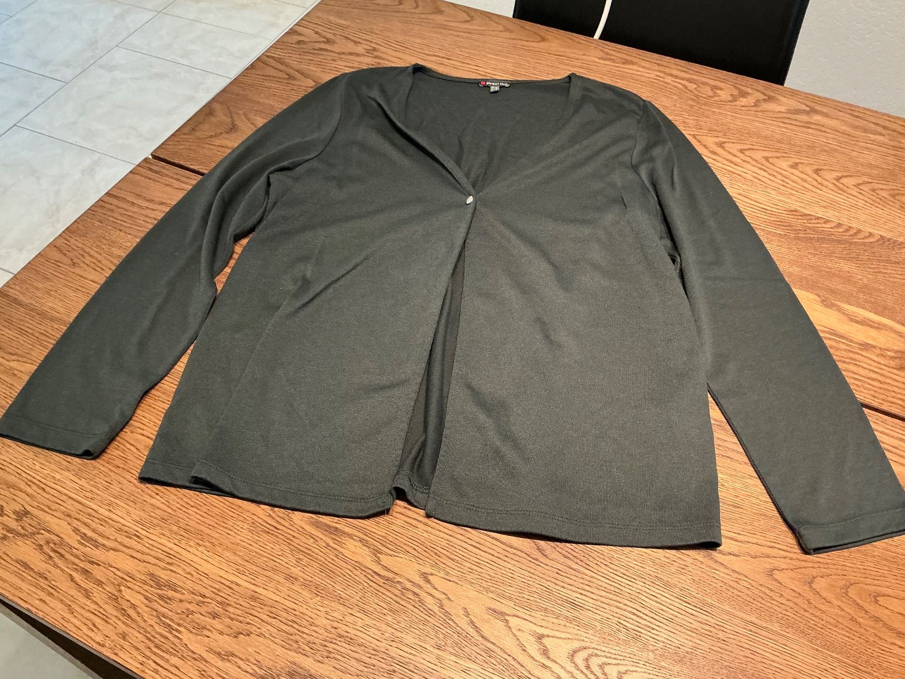 Pulls & Sweat-shirts: Street One Cardigan Gr.44 – D'occasion à Würenlos par sweety5436 1