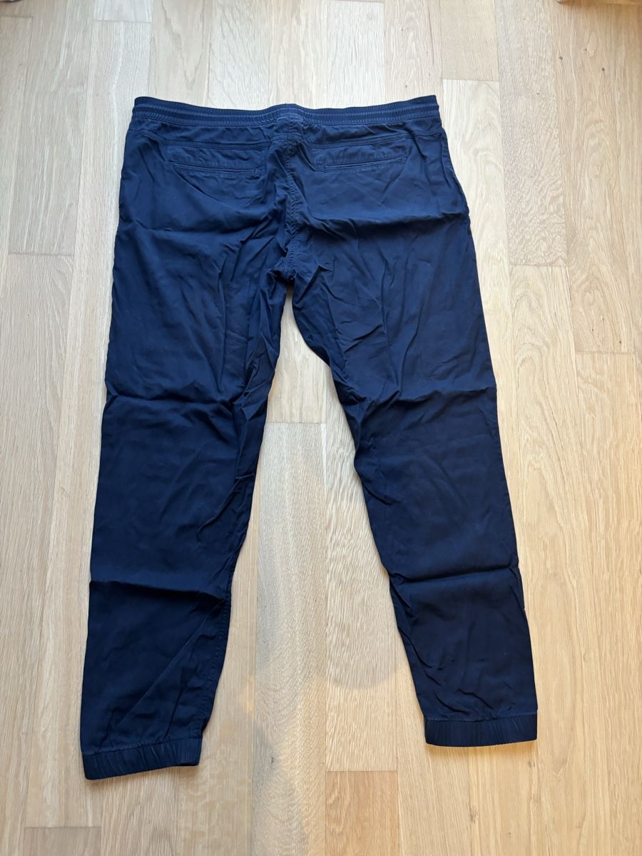Jack Wolfskin Hosen: Freizeithose XL dunkelblau Jack Wolfskin – Gebraucht aus Gwatt (Thun) von Bioethanol01 1