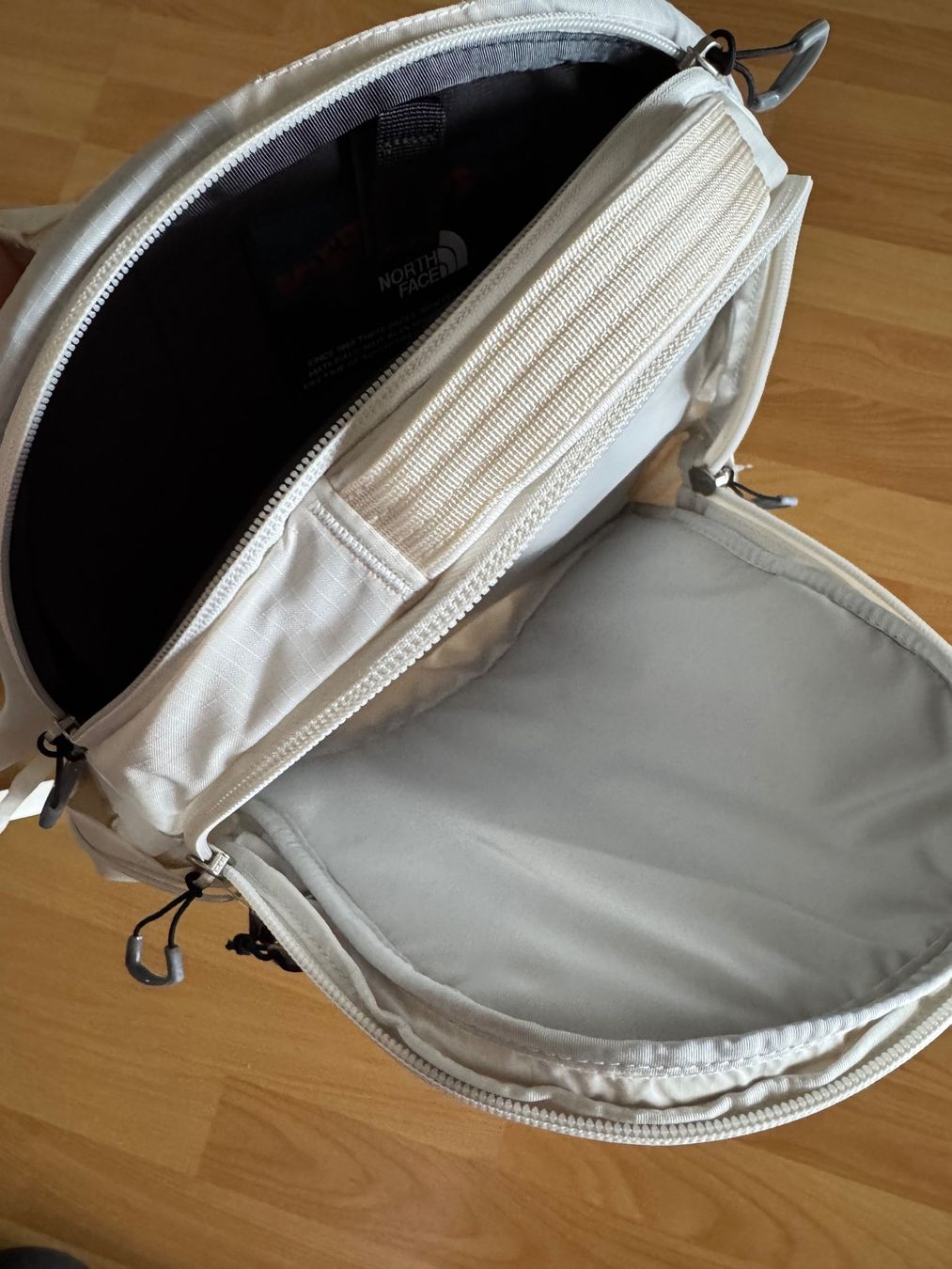 North Face Zaini: The North Face Rucksack  (NEU) – Nuovo (secondo la descrizione) da Moosseedorf venduto da SDmedia 3