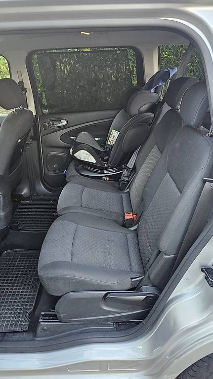 Autos: Ford Galaxy  – D'occasion à onex par Xw80 1