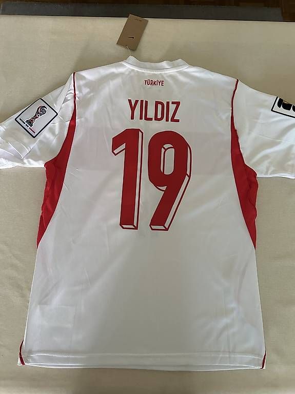 Canottiere & Pantaloni: Yildiz 19 Trikot – Usato da Birr venduto da rob_d6wl 1