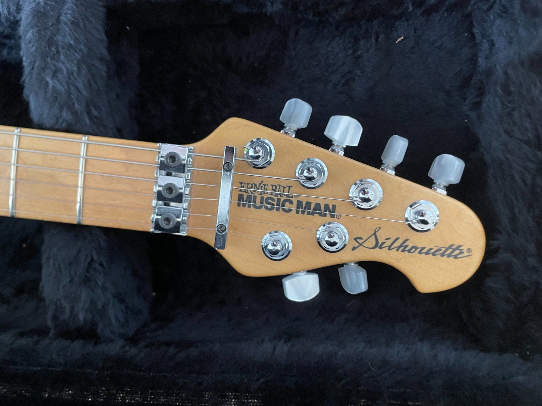 Musikinstrumente: Ernie Ball Music Man Silhouette – Gebraucht aus Chur von eHarry74 2