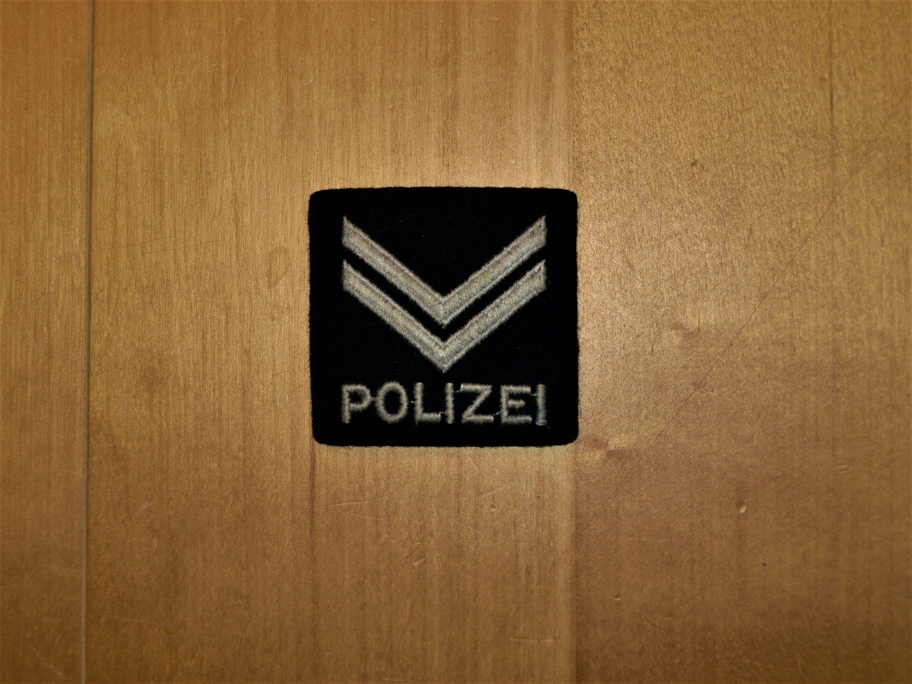 Placchette & Badge: Alte Polizeipatte (Kpl) – Usato da Unterkulm venduto da Poncho11