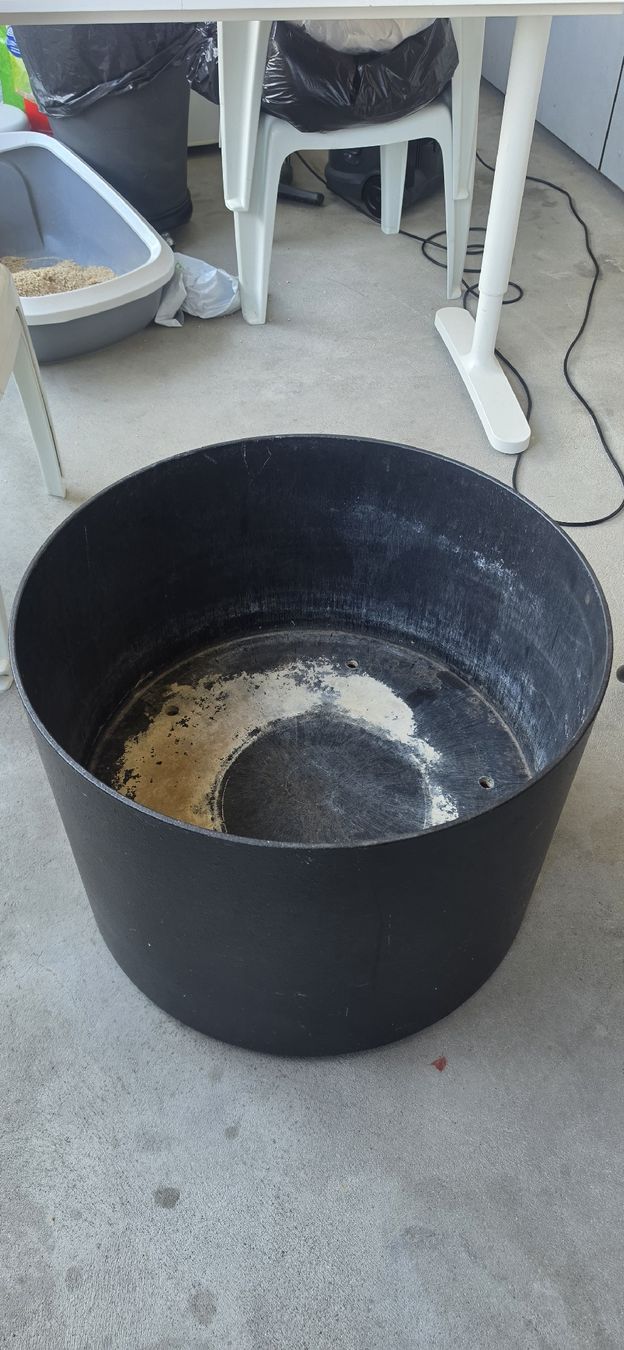 Pots de fleurs: Pflanzgefäss  – D'occasion à Zürich par Abrar123 3