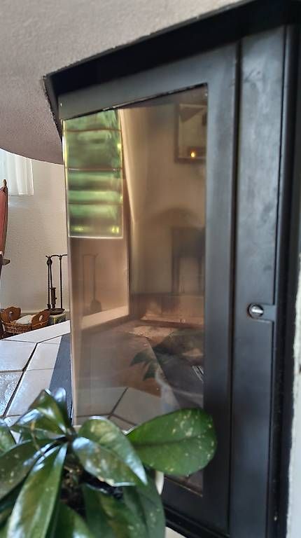 Camini: Excellent insert de cheminée à air pulsé chauffe une maison – Usato da Denges venduto da jon_6ccw 3