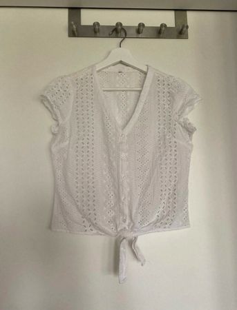 WEISSE SPITZENBLUSE GRÖSSE M/38