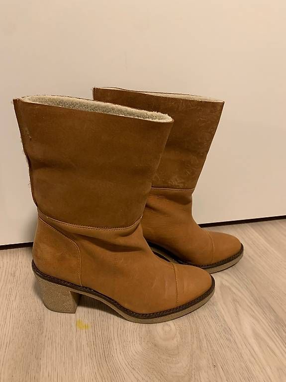 Scarpe da donna: Cognac Stiefel neu 39 – Usato da Itingen venduto da grapri