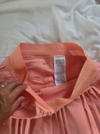 Nike Dri Fit Tennis Rock neuwertig Gr M