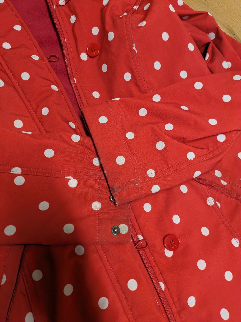 Blutsgeschwister Giacche: Softshelljacke von  Blutsgeschwister, M – Usato da Ins venduto da Jacy1 2