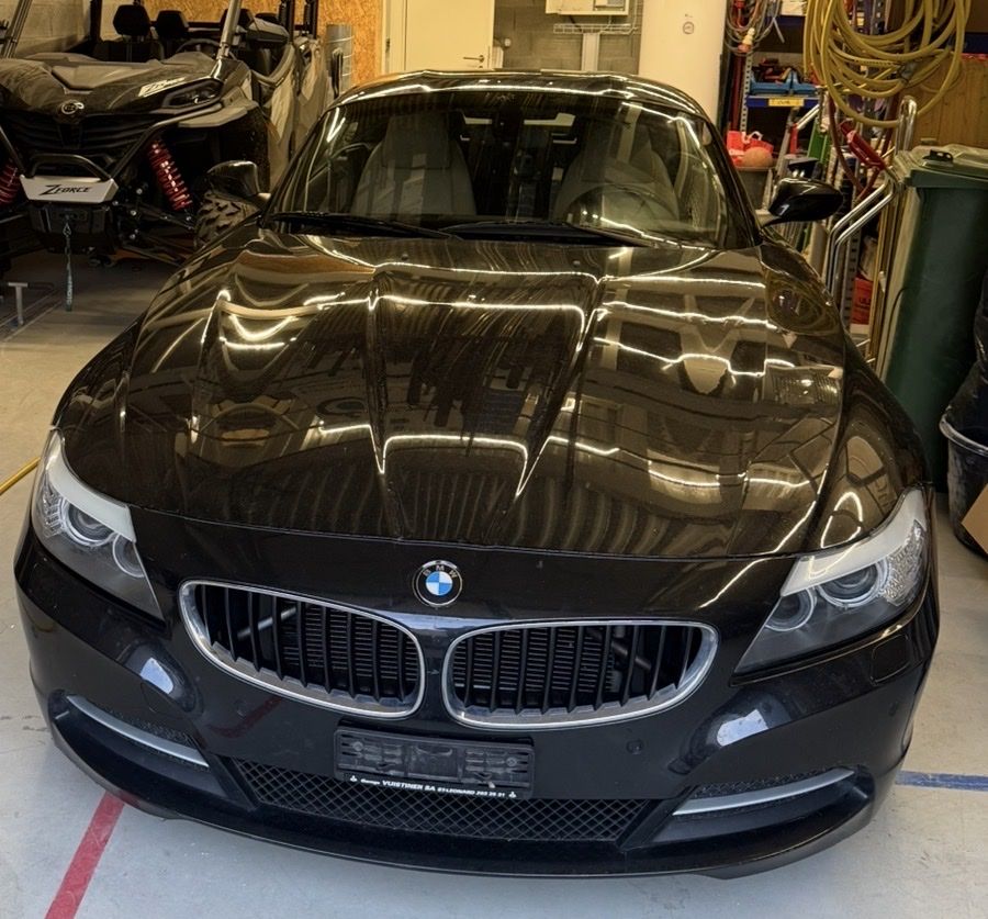 BMW Automobili: BMW z4 Sdrive – Usato da Granges Vs venduto da Patroney