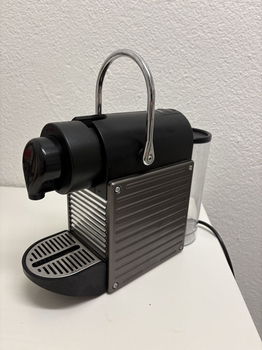 Kaffeemaschinen & Espressomaschinen: Nespresso coffee machine – Gebraucht aus Zürich von nin_8h72 1