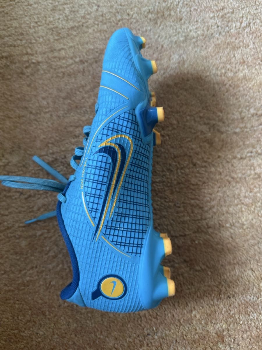 Schuhe für Jungen: Fussballschuhe Nike Grösse 36 – Gebraucht aus Lützelflüh-Goldb von ama_l2lp 4