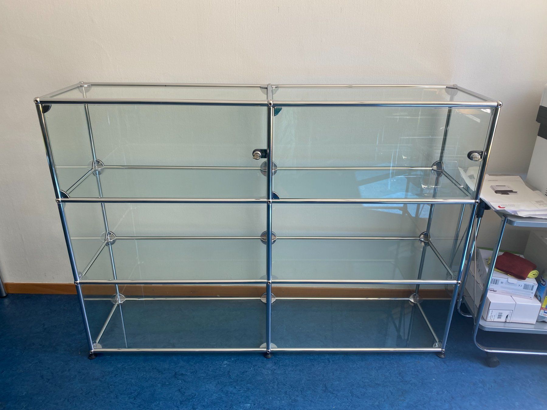 USM Regale: USM Sideboard mit Schloss und Schlüssel – Gebraucht aus Zürich von gnoopo