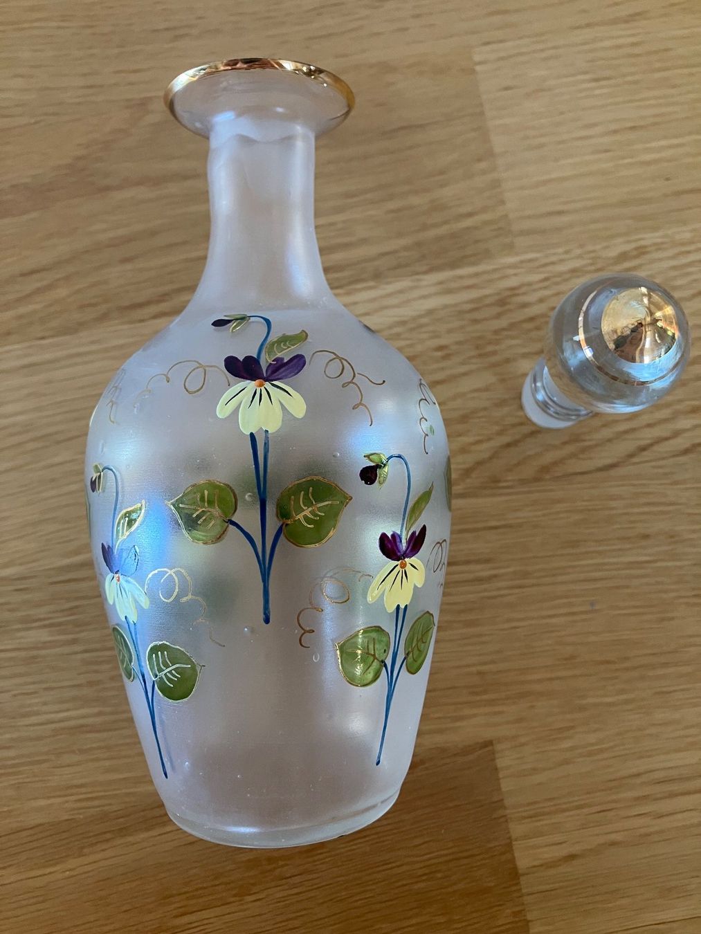 Caraffe: Antike, handbemalte Glaskaraffe mit sieben Likörgläsern – Usato da Bern venduto da schoenisache 2