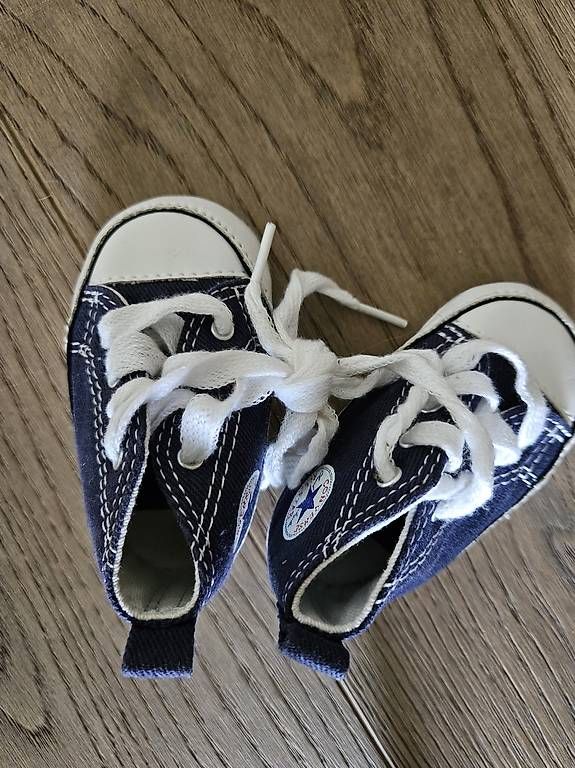Scarpe per ragazzi: Original Converse Babyschuhe 1 Monat – Usato da Baden venduto da moewe82 1
