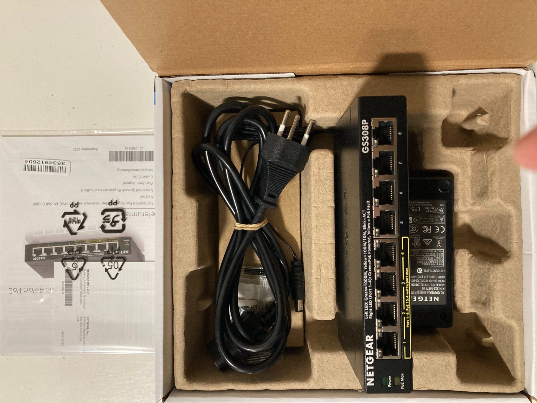 Netgear Hub & Switch: NETGEAR SWITCH GS308P – Usato da Hinterkappelen venduto da deev 3