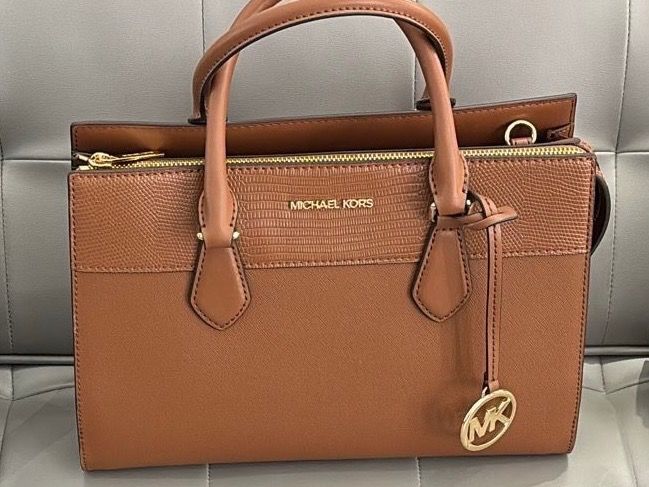 Michael Kors Borse da donna: Michael Kors Tasche luggage – Nuovo e nell'imballaggio originale da Wiedlisbach venduto da Sistershop
