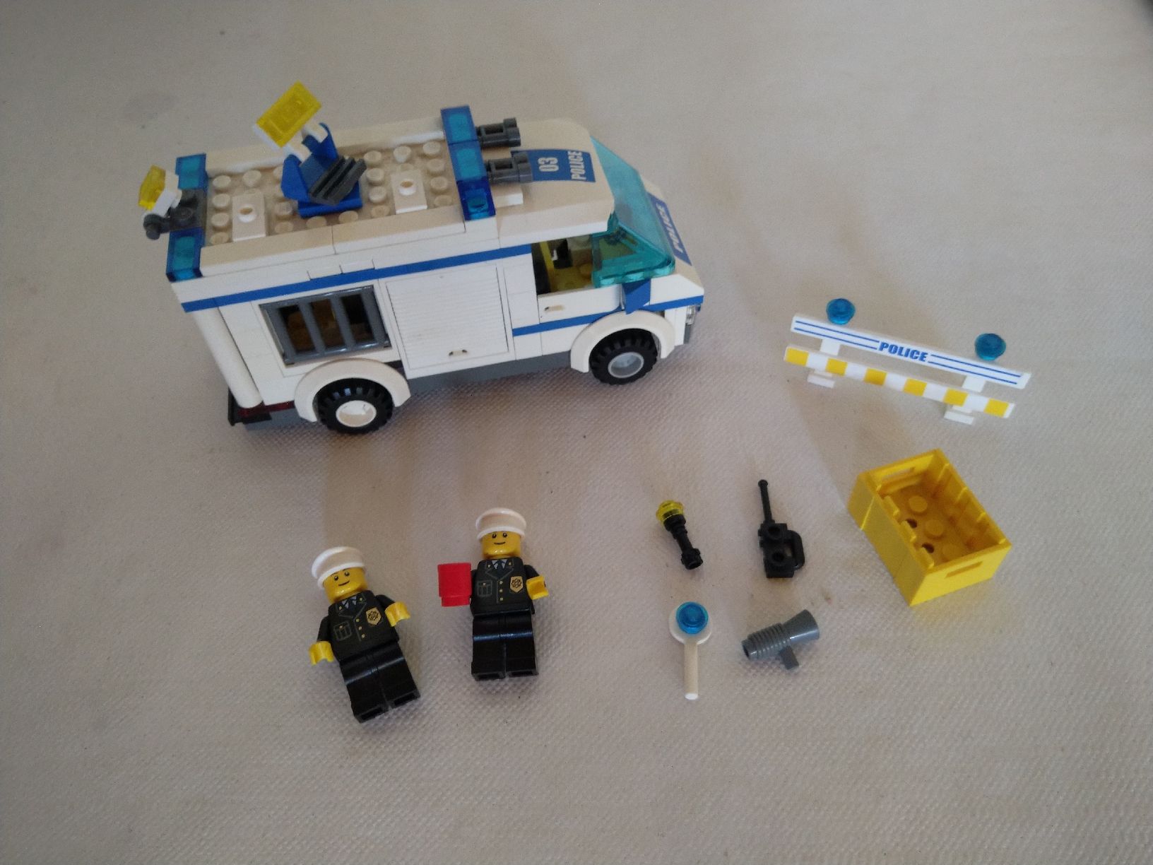 Lego Baukästen: Lego - Camion police – Gebraucht aus Les Brenets von LEGOFOREVER