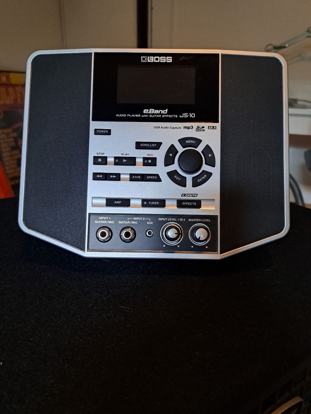 Boss Amplificatori: BOSS eBand JS-10 Guitar Jam / Audio Player / Multi Effects – Nuovo (secondo la descrizione) da Eglisau venduto da Bbone