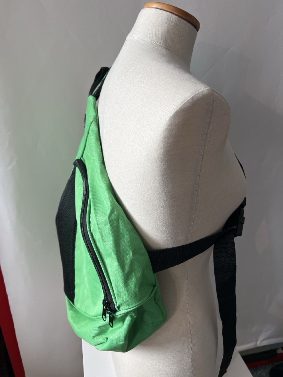Taschen: Beutel pink Rucksack Grün  – Gebraucht aus Oberglatt ZH von ble_75jw 2