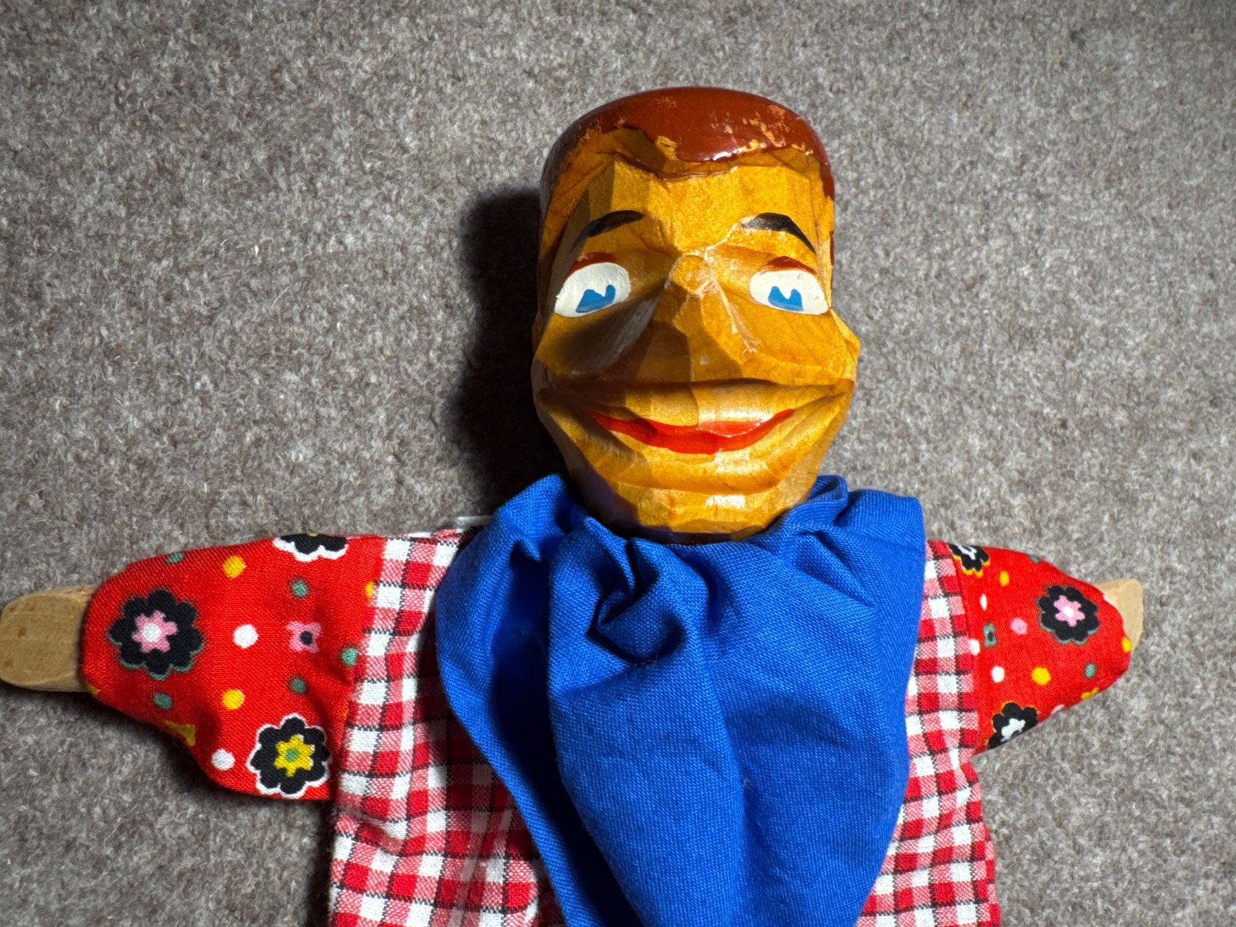 Spielzeuge: Kasperli Figur / Handpuppe - Holz – Gebraucht aus Aarau von Kilauea 1