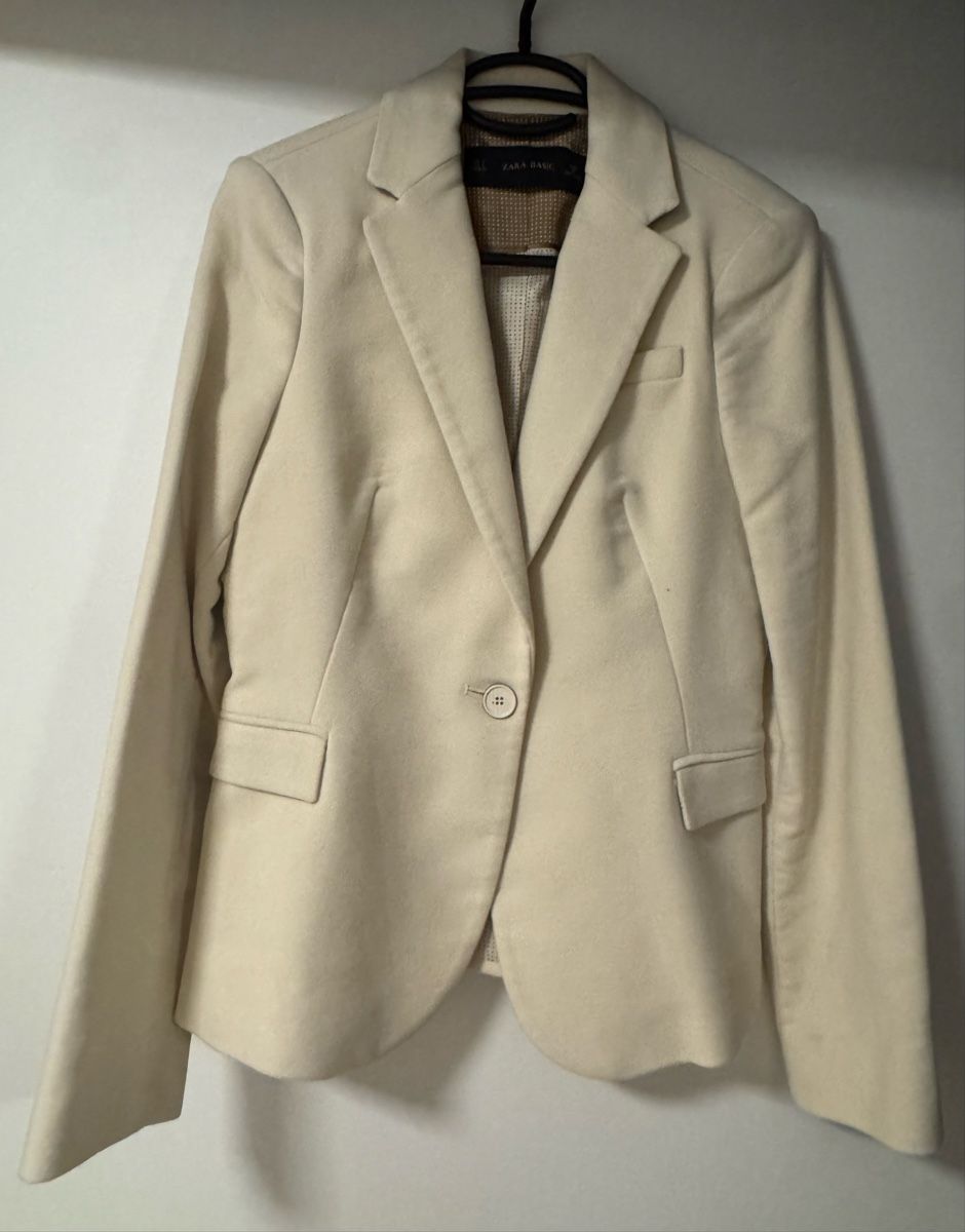 Zara Giacche: Wollblazer beige, Zara Basic, S, top Zustand! – Usato da Schlattingen venduto da ReCoGi