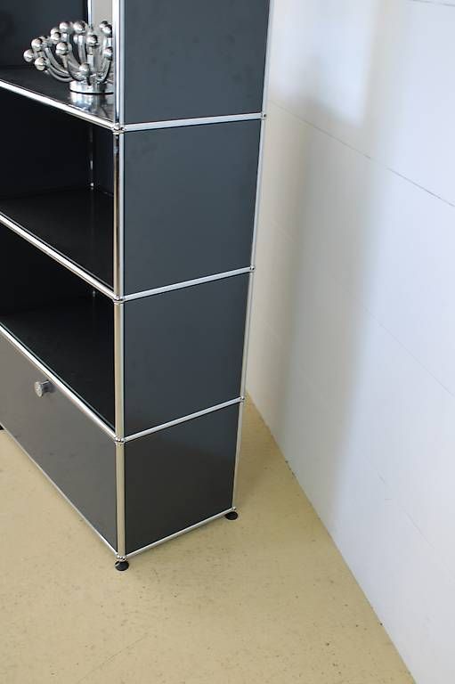 USM Scaffali: USM Highbaord Anthrazitgrau, neuwertig – Usato da Meinisberg venduto da atelier_TILIJA 4