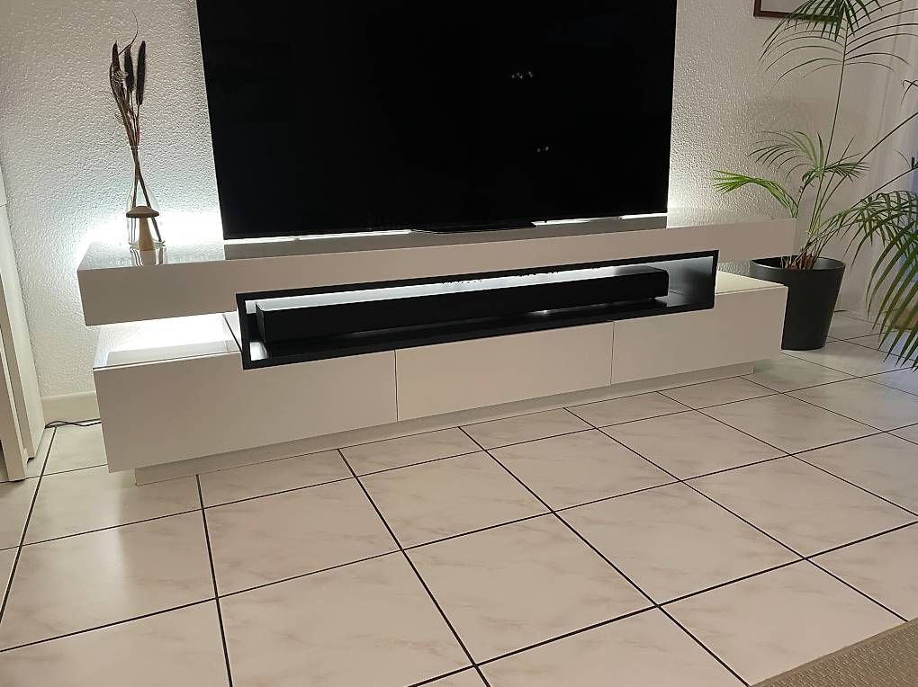 TV Möbel: Designer TV Möbel weiss/dunkelgrau – Gebraucht aus Au SG von sanyyyy09