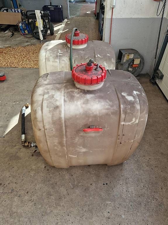 Riscaldamento: 2x300liter Tank – Usato da Bülach venduto da Astra780