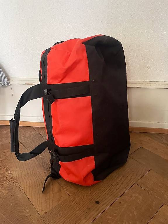 North Face Zaini: The North Face Duffel – Usato da Basel venduto da helger 3