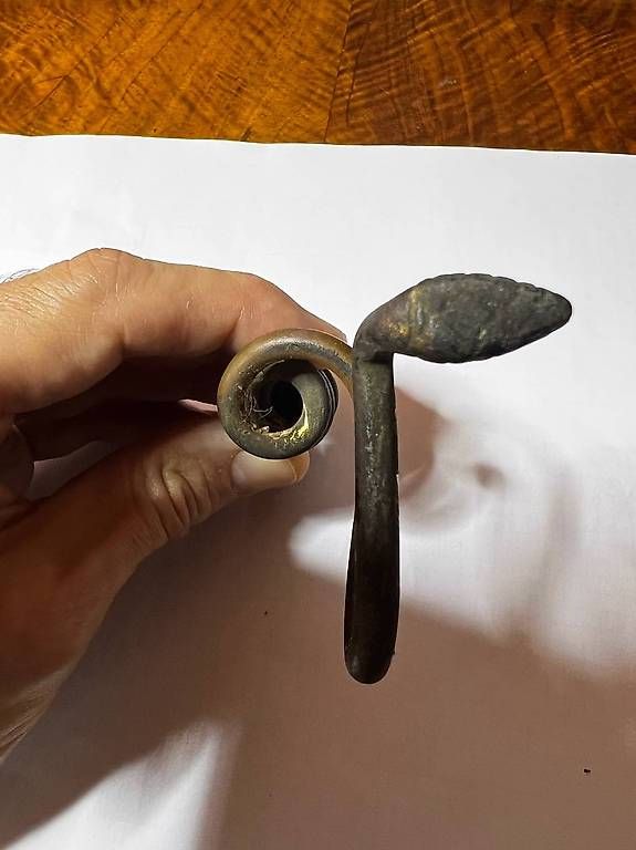 Ferramenta: Petit serpent bronze accroche sac à main bord de table – Usato da Neuchâtel venduto da alexandrigor 2