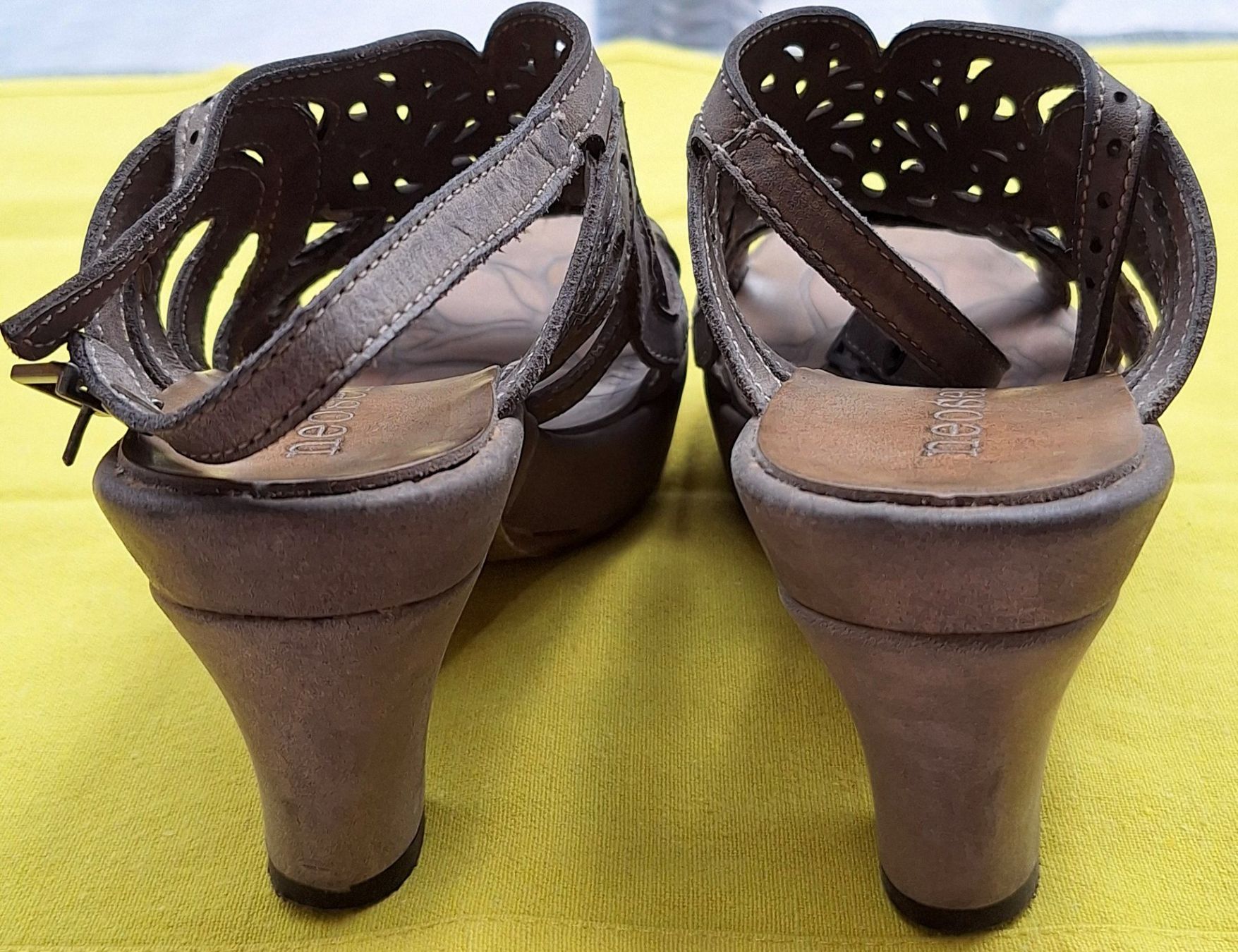 Neosens Scarpe da donna: Plateau-Sandalette grau – Usato da Matten b. Interl venduto da iae_cwc7 1
