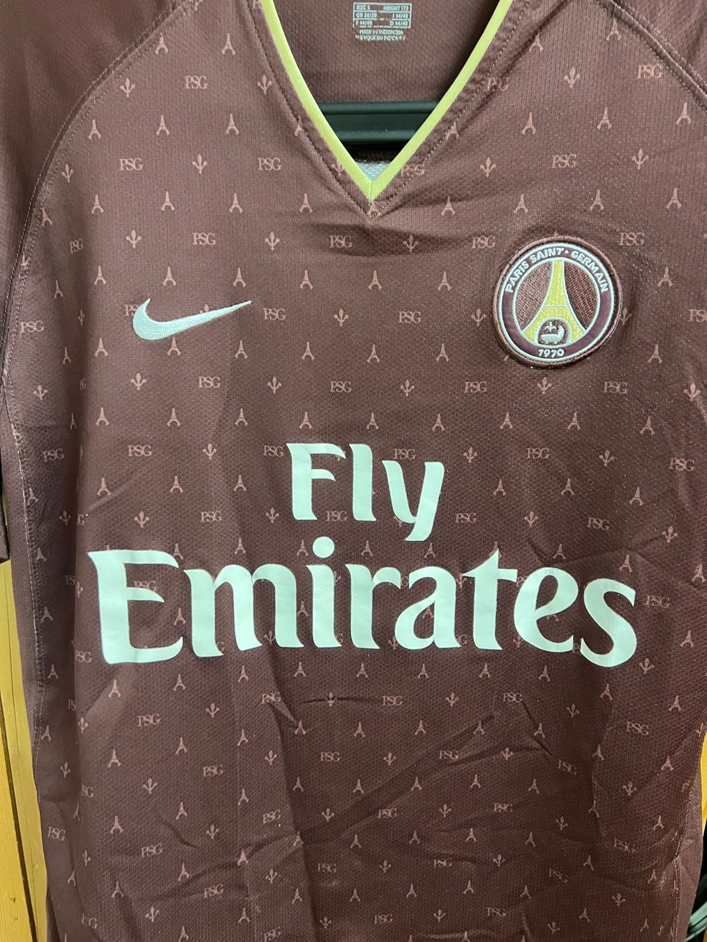 Nike Canottiere & Pantaloni: PSG Nike Trikot Vintage – Usato da Cully venduto da DealerPrice 3