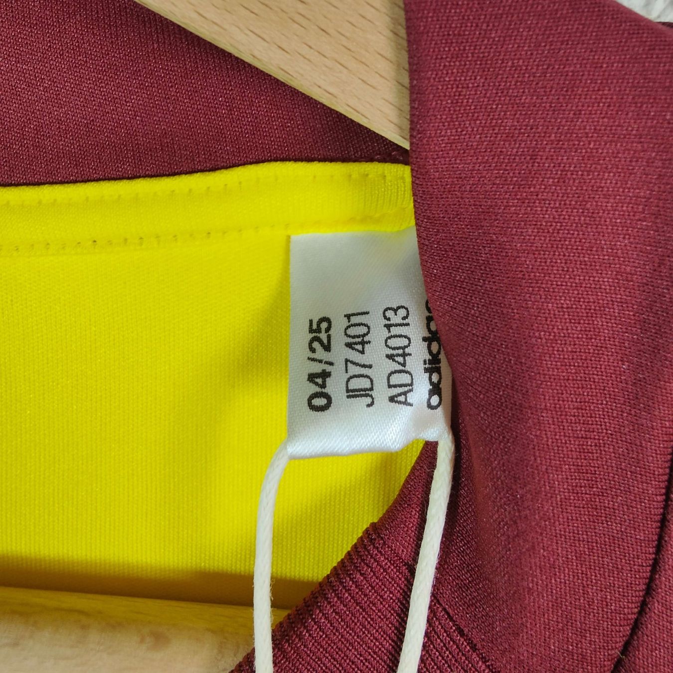 Canottiere & Pantaloni: Original 2025-26 Servette Third Trikot – Usato da Martigny venduto da eternalpitch 2