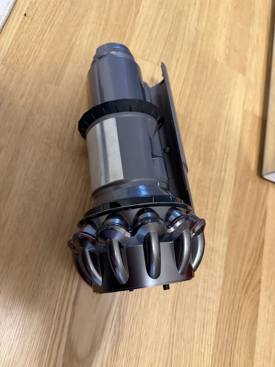Dyson Aspirapolveri & Accessori: Dyson cyclone v10 – Usato da Meyrin venduto da SA_3006