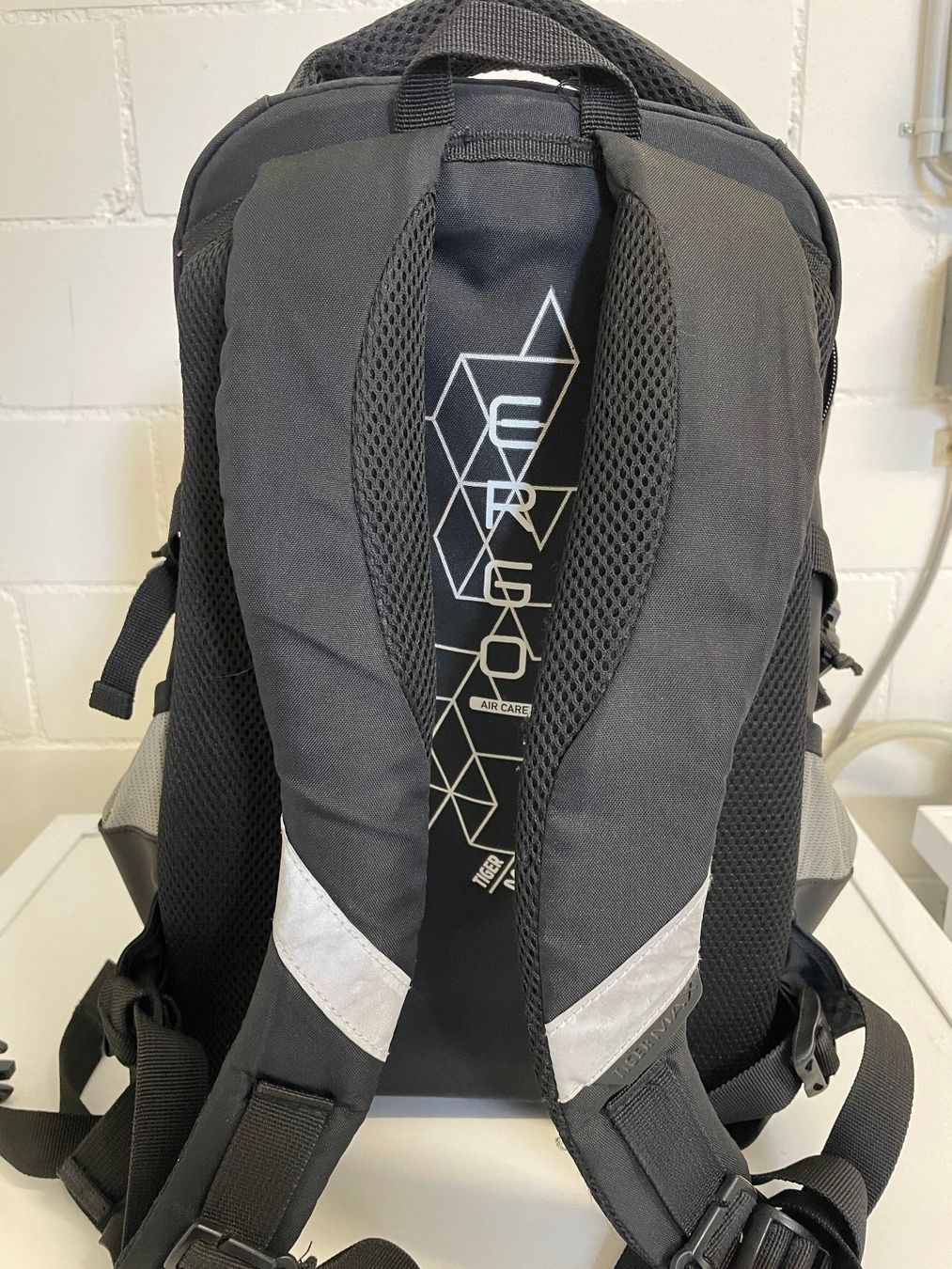 Sacs à dos: Max Ergonomic Backpack Pro 2 - Legend Special, Top Zustand! – D'occasion à Altendorf par Oracelcrash 2