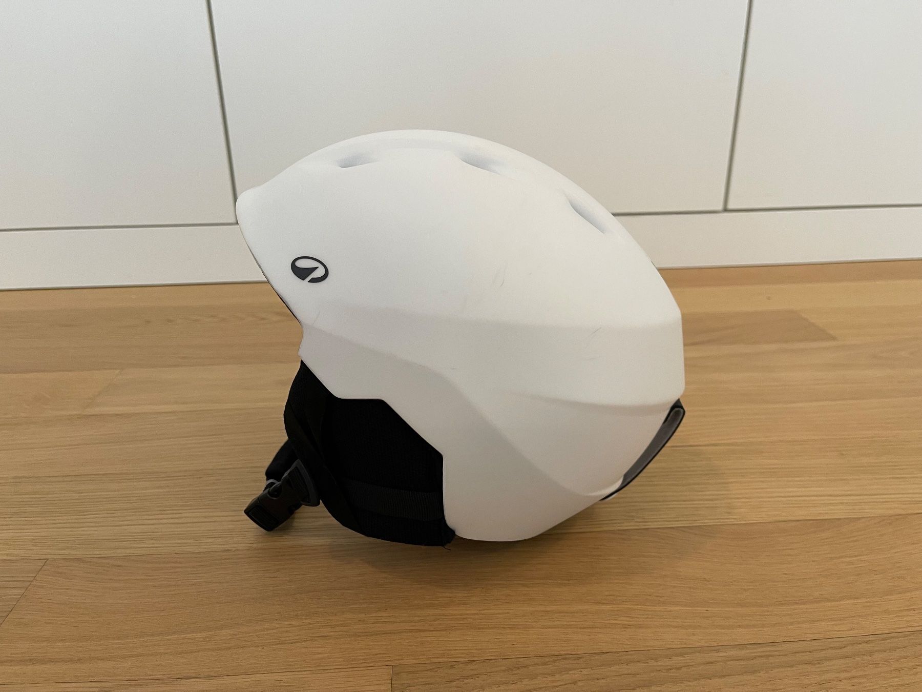 Decathlon Caschi: Neuwertiger weisser Skihelm, Decathlon, Grösse S – Nuovo e nell'imballaggio originale da Zofingen venduto da leajloretz 2