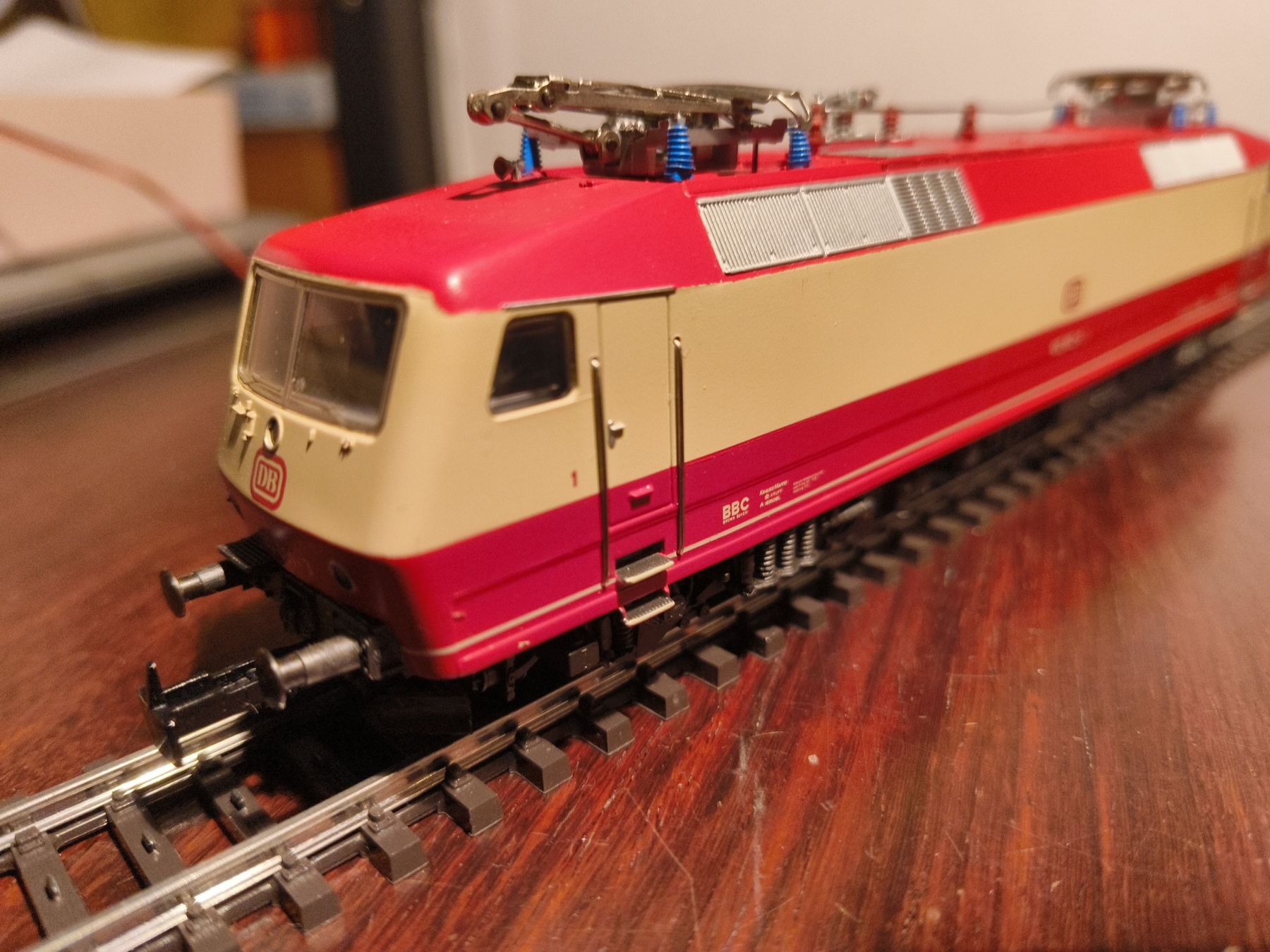 Märklin Modellini di ferrovie: Märklin DB Lok 3153 H0 Wechselstrom – Usato da stettlen venduto da VintageBern_ch 2