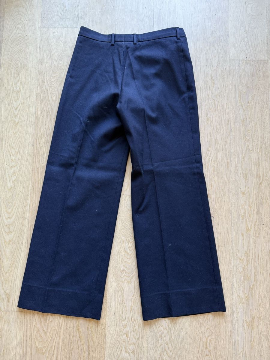 Pantaloni: Zeitlose Stoffhose in Navyblau – Usato da Zürich venduto da sandro_colombini 3